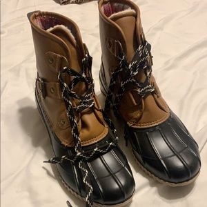 magellan duck boots